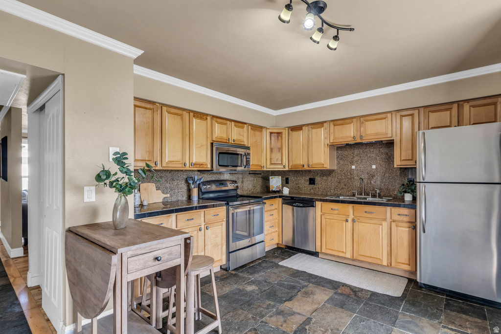 5993 S SULTAN CIR Salt Lake City, UT 84107