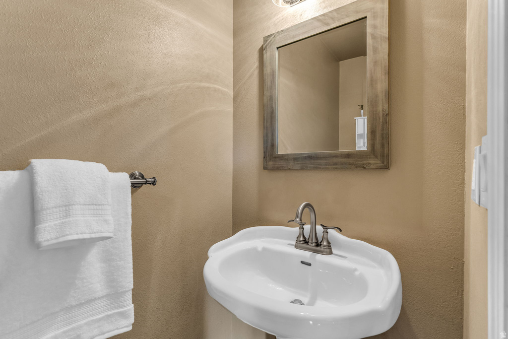 5993 S SULTAN CIR Salt Lake City, UT 84107