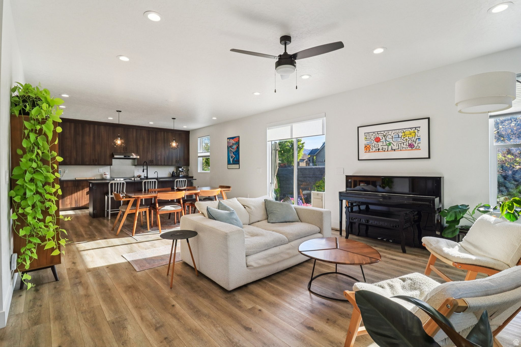 4255 S VALENTINA BAY Millcreek, UT 84124