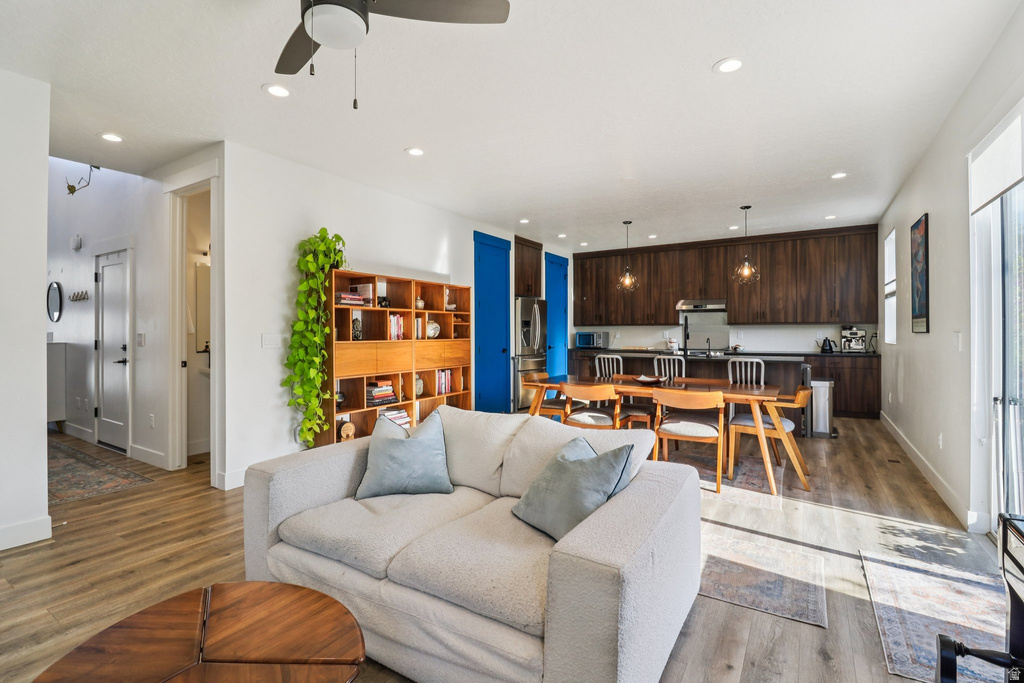 4255 S VALENTINA BAY Millcreek, UT 84124