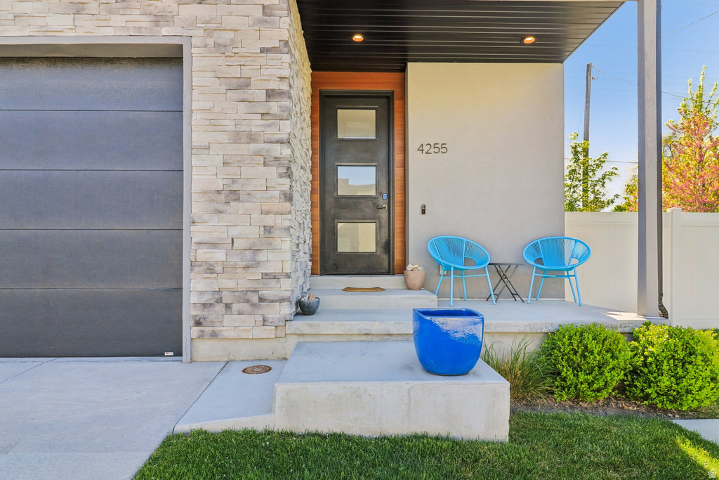 4255 S VALENTINA BAY Millcreek, UT 84124