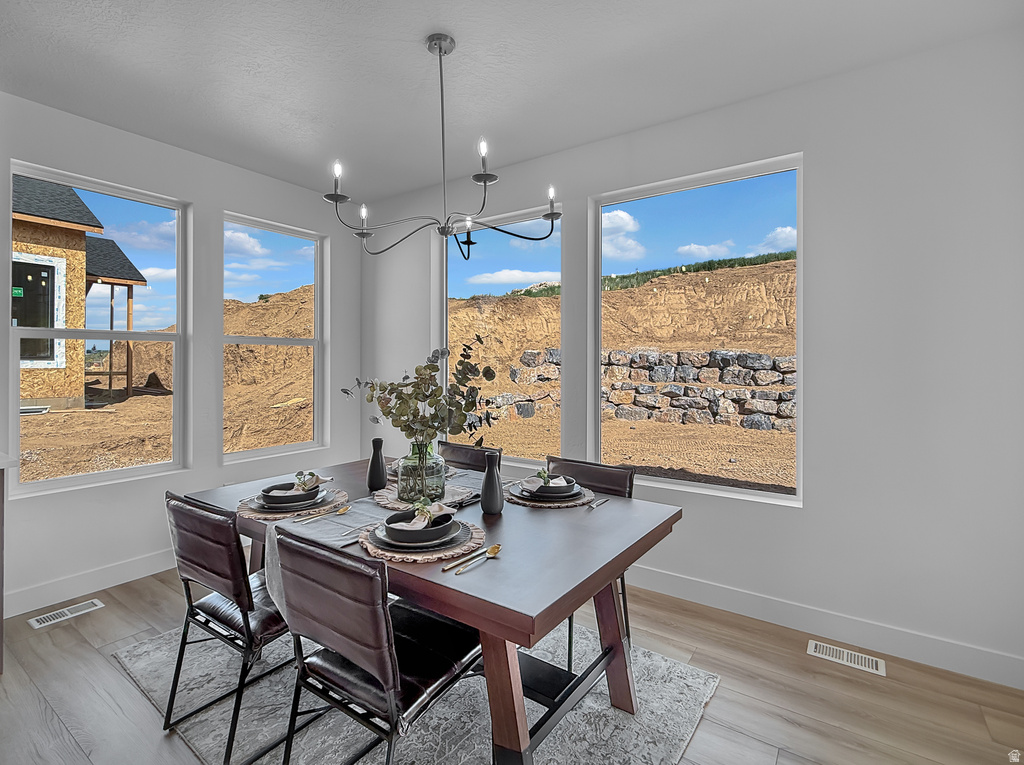 1286 W CARIBOU CT #100 Pleasant View, UT 84414