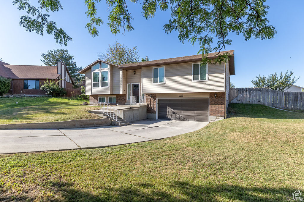 228 E GOLDEN WILLOW CIR Sandy, UT 84070