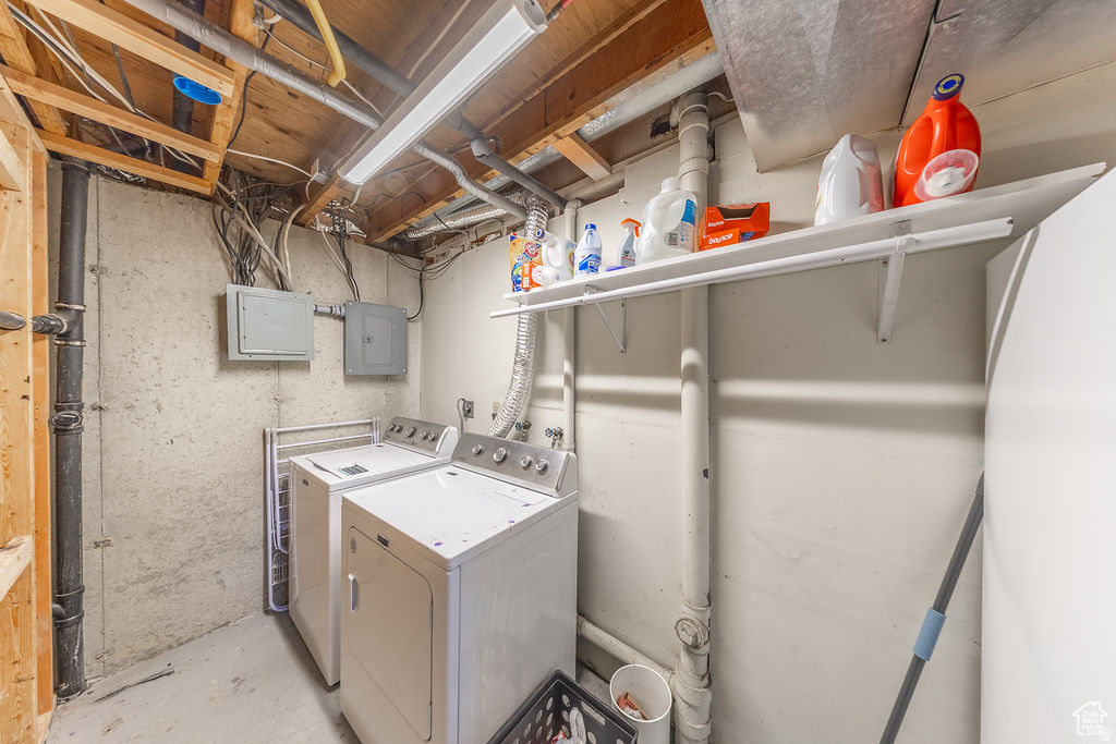 228 E GOLDEN WILLOW CIR Sandy, UT 84070