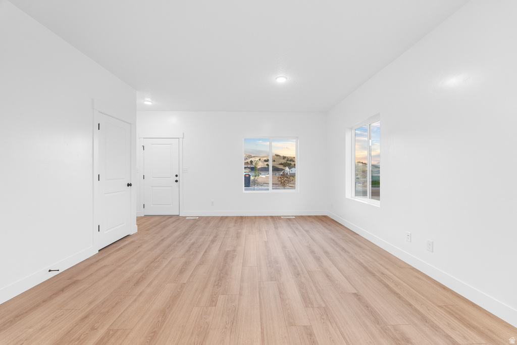 1651 S WINDSONG DR #CHAM Santaquin, UT 84655