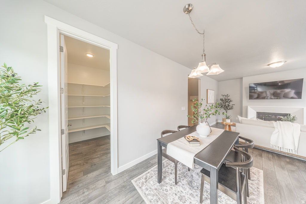 18 W LADY LN Bountiful, UT 84010