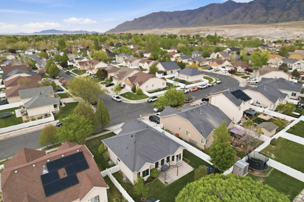 262 HEIDELBERG PL Stansbury Park, UT 84074