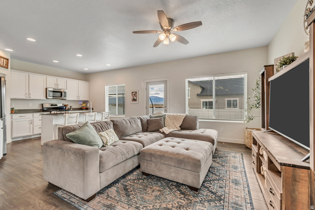 5673 N SAGEWOOD DR Stansbury Park, UT 84074