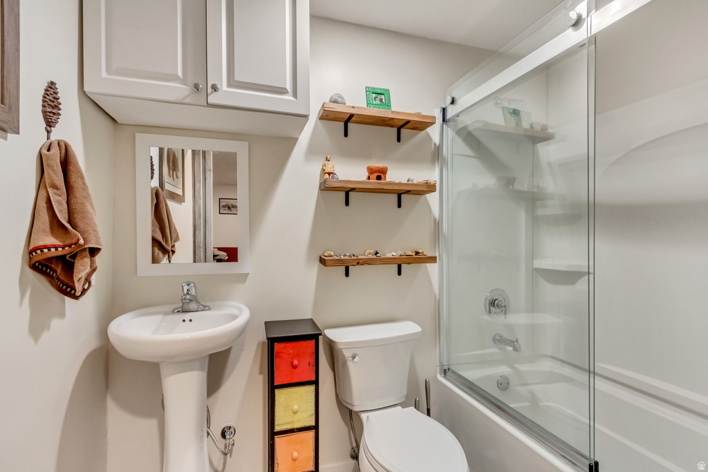 2268 W HARKER FARM LN Taylorsville, UT 84129