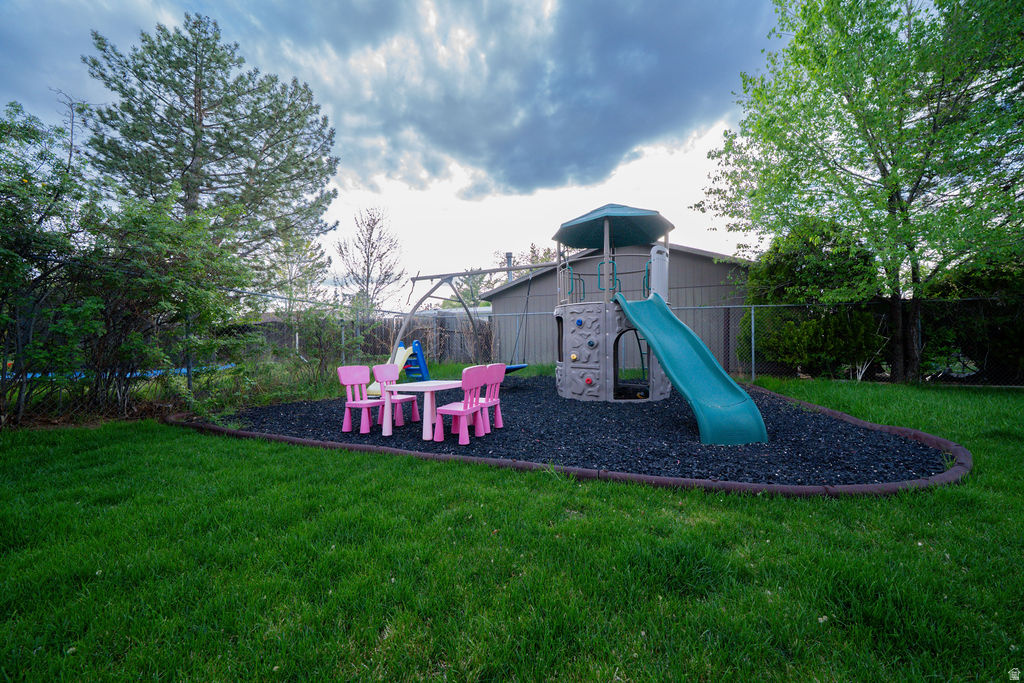 9718 S 1210 E Sandy, UT 84094