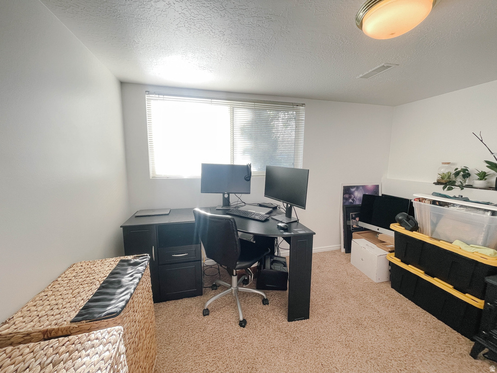 5906 S 4075 W Roy, UT 84067