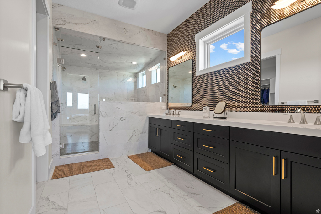 9296 S REGATTA LN Cottonwood Heights, UT 84093