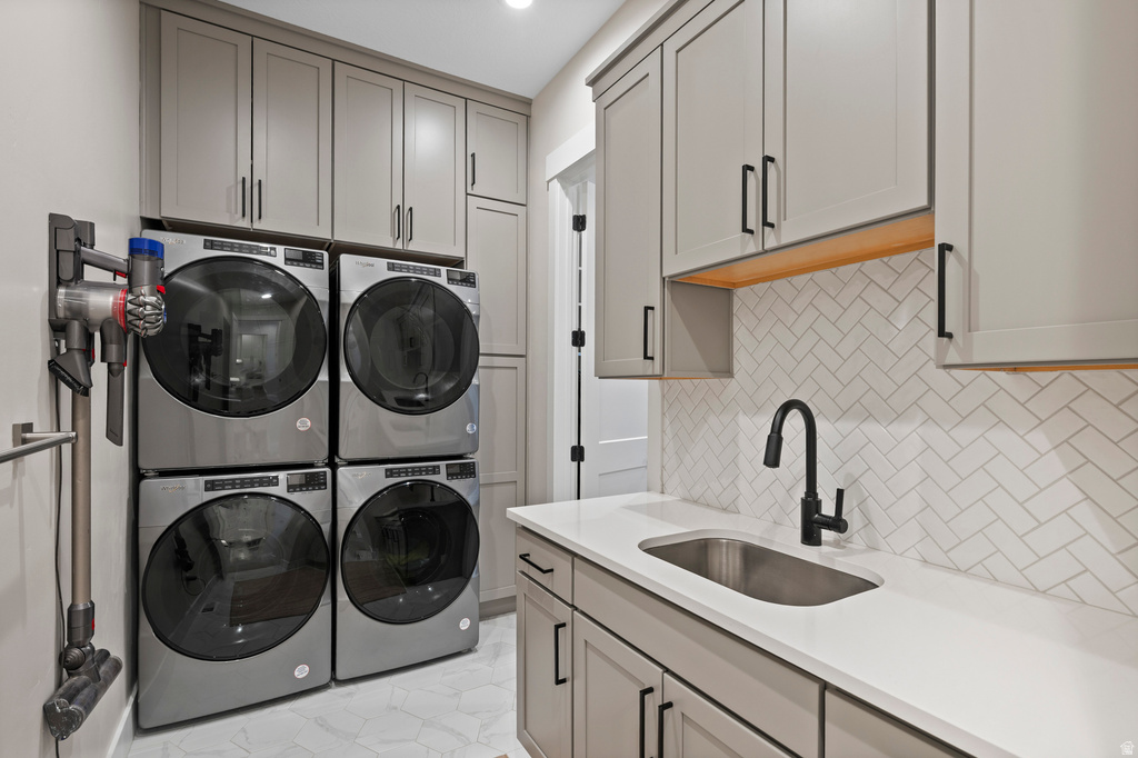 9296 S REGATTA LN Cottonwood Heights, UT 84093