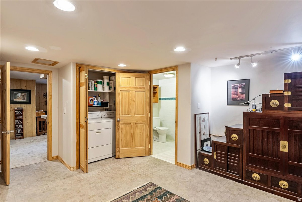 2506 E DOWNINGTON AVE Salt Lake City, UT 84108