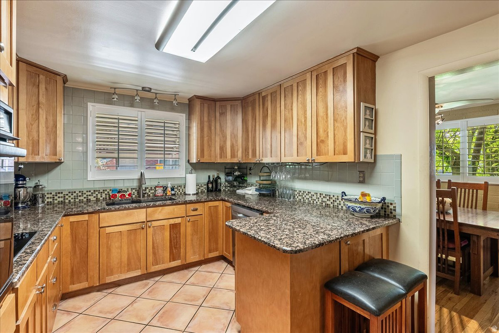 2506 E DOWNINGTON AVE Salt Lake City, UT 84108