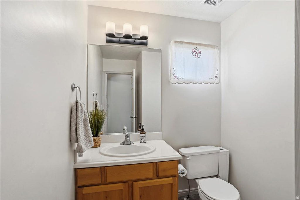 1229 N 2025 W Layton, UT 84041