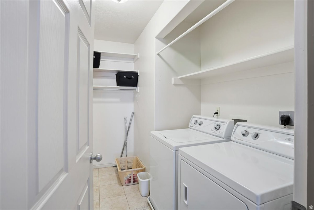 1229 N 2025 W Layton, UT 84041