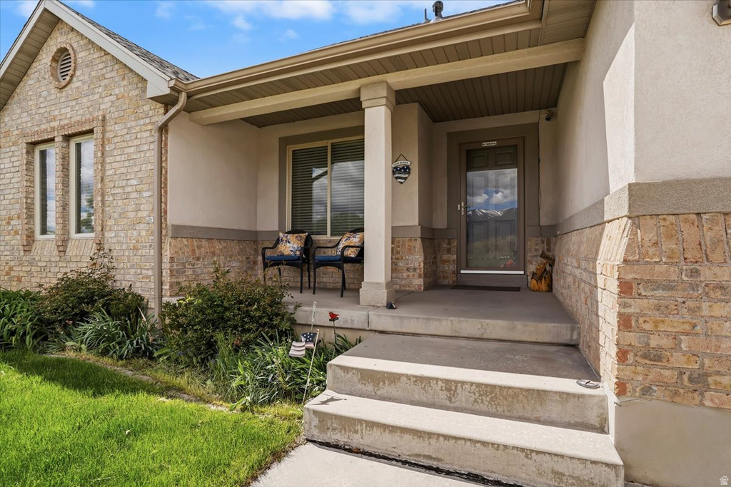 1229 N 2025 W Layton, UT 84041