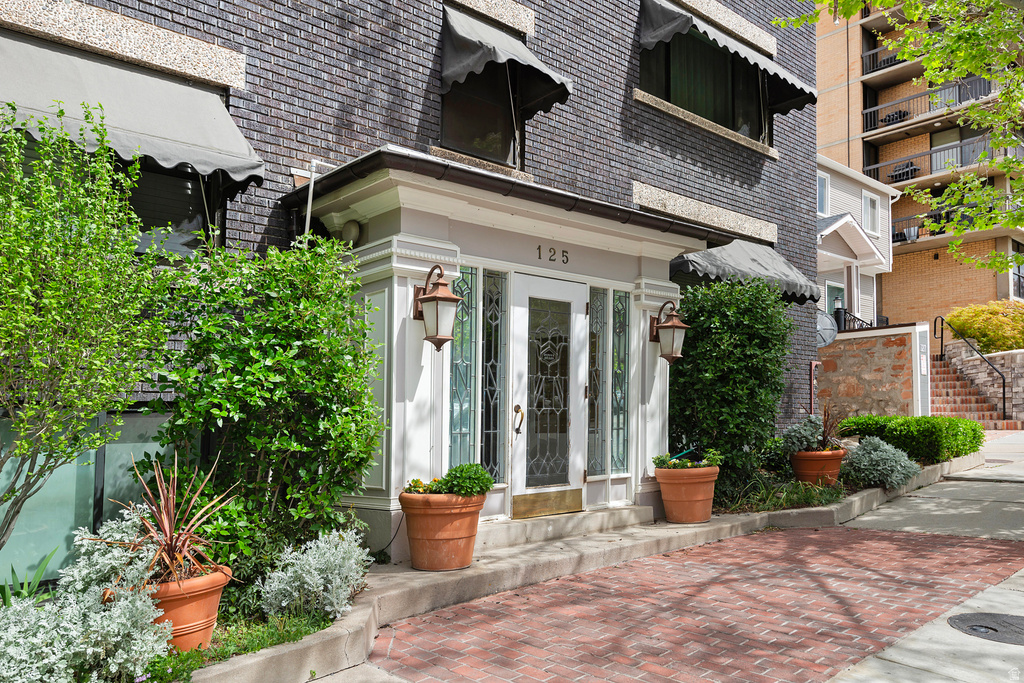 125 E 1ST AVE #308 Salt Lake City, UT 84103