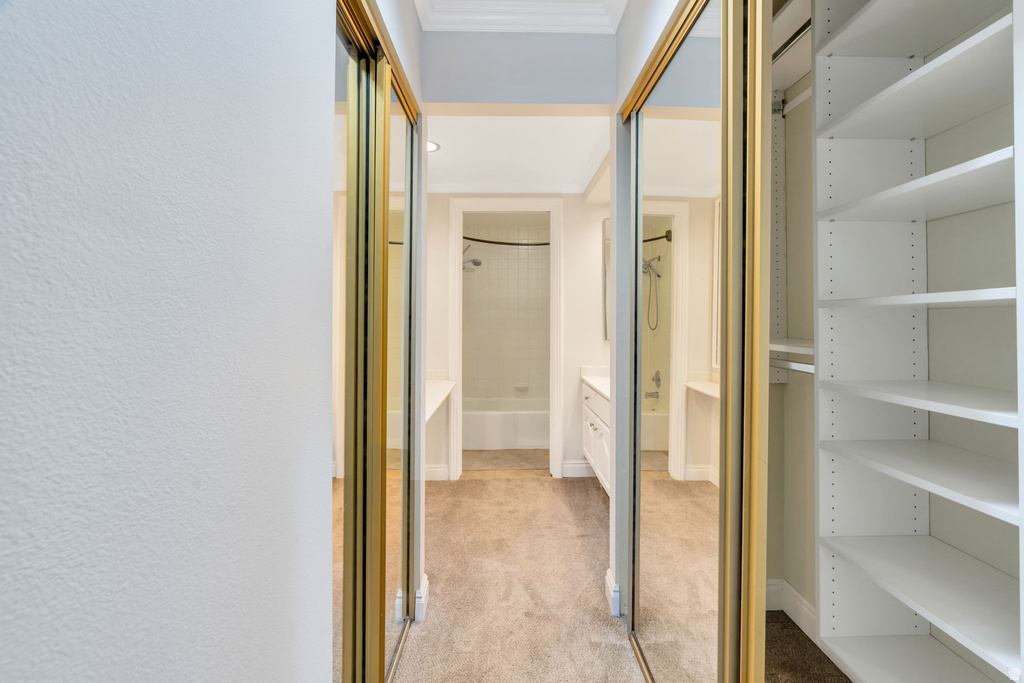 2306 N 390 E Provo, UT 84604