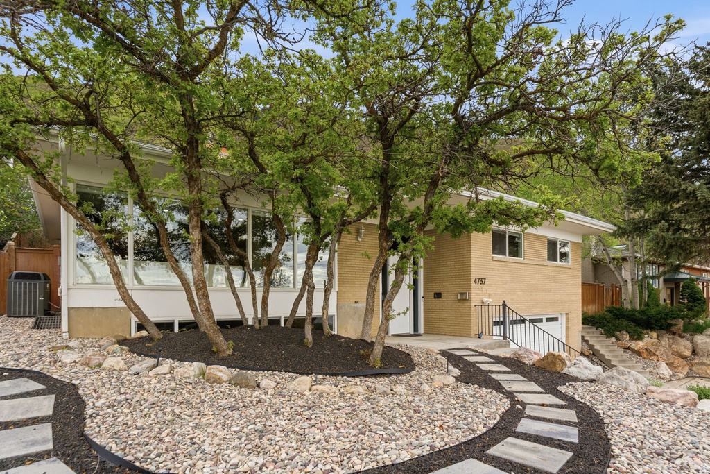 4737 S QUAIL POINT RD Salt Lake City, UT 84124