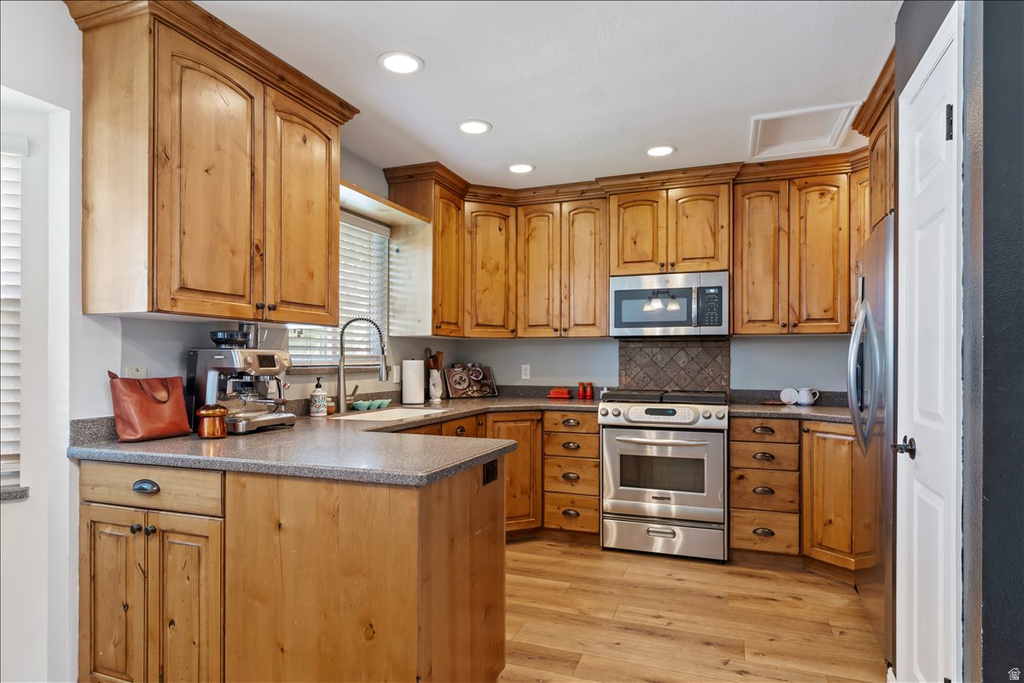 888 RICE CIR Farmington, UT 84025