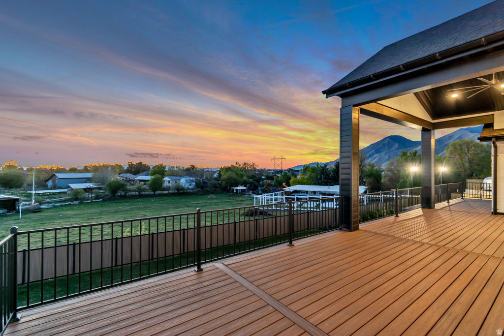 1720 S HILLCREST CIR Mapleton, UT 84664