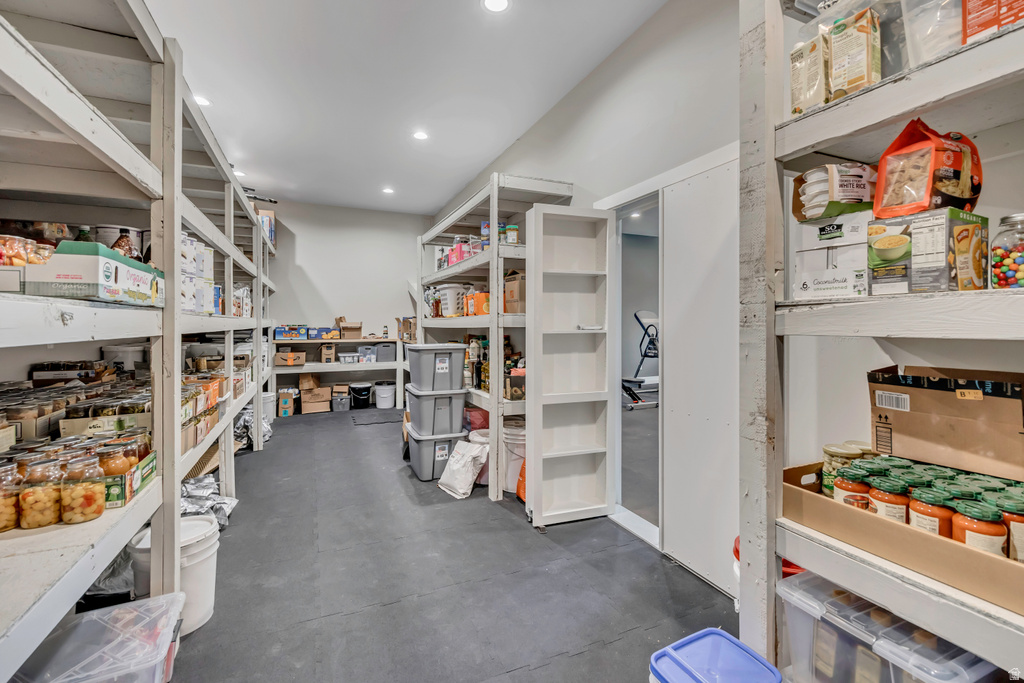 1720 S HILLCREST CIR Mapleton, UT 84664