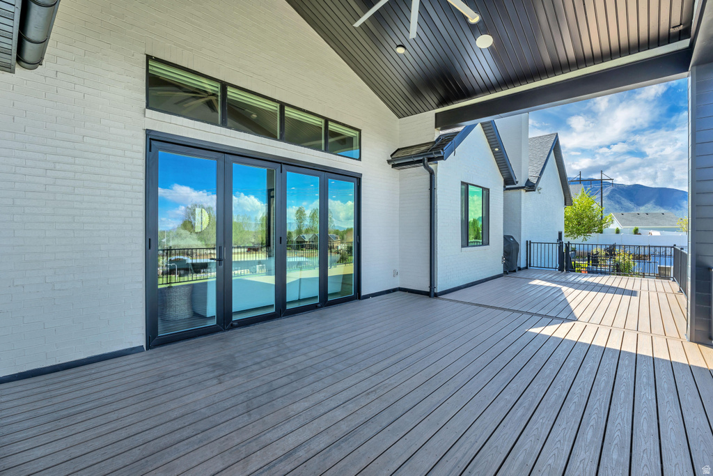 1720 S HILLCREST CIR Mapleton, UT 84664