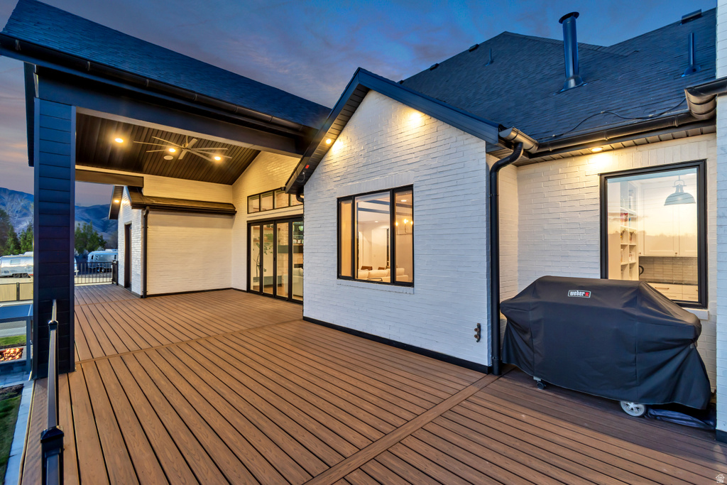 1720 S HILLCREST CIR Mapleton, UT 84664