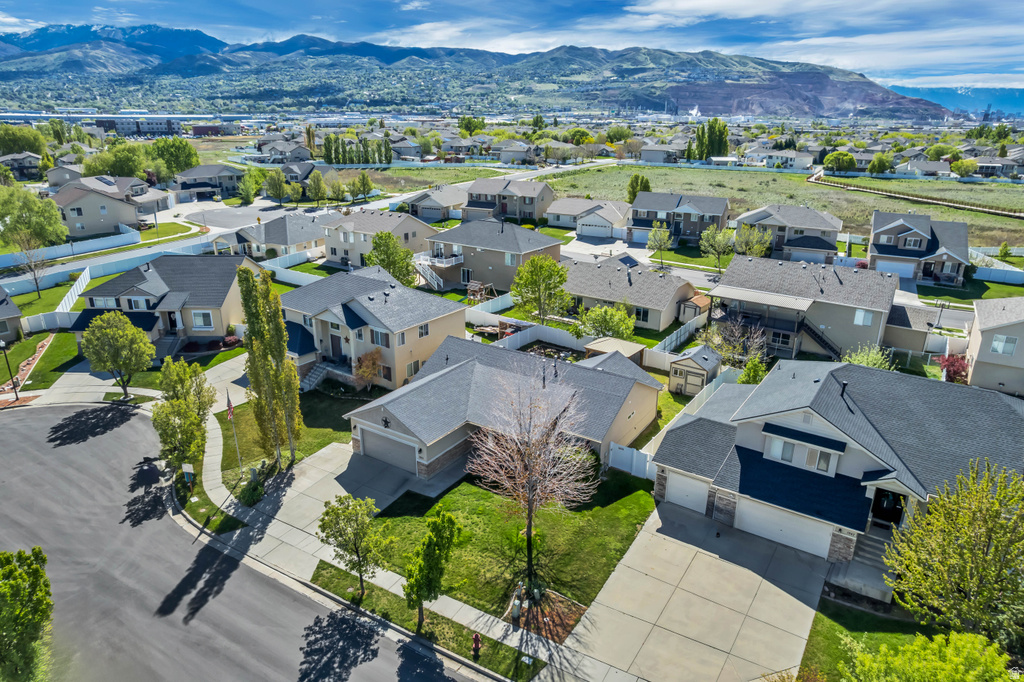 1041 ASCOT DR North Salt Lake, UT 84054