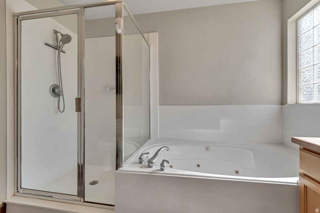 1041 ASCOT DR North Salt Lake, UT 84054