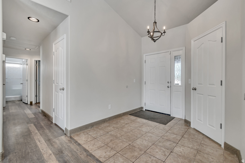 1041 ASCOT DR North Salt Lake, UT 84054