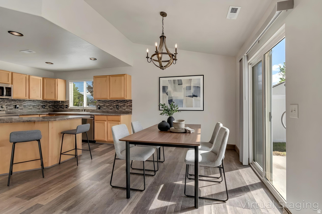 1041 ASCOT DR North Salt Lake, UT 84054