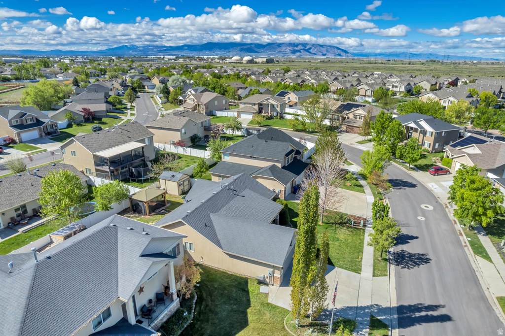 1041 ASCOT DR North Salt Lake, UT 84054