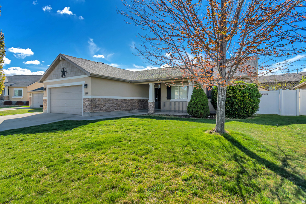 1041 ASCOT DR North Salt Lake, UT 84054