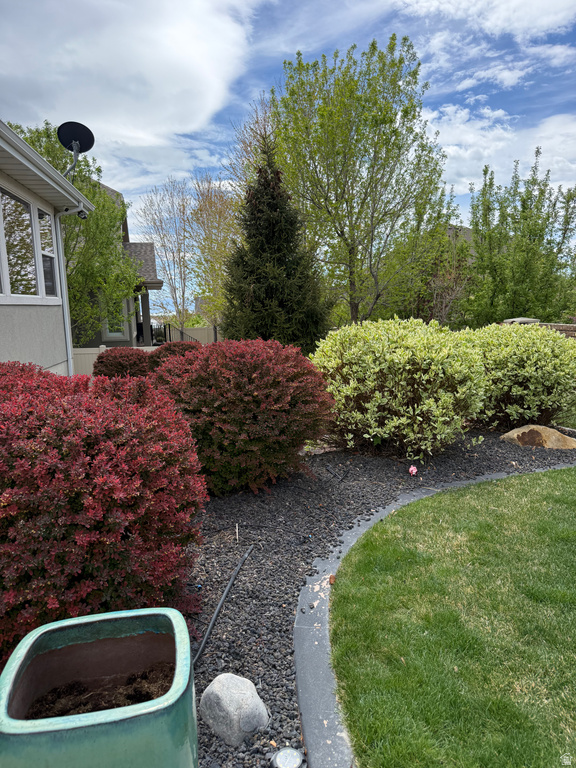 12057 N SALTAIRE DR Highland, UT 84003