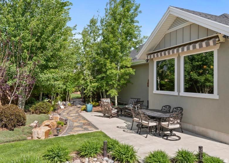 12057 N SALTAIRE DR Highland, UT 84003