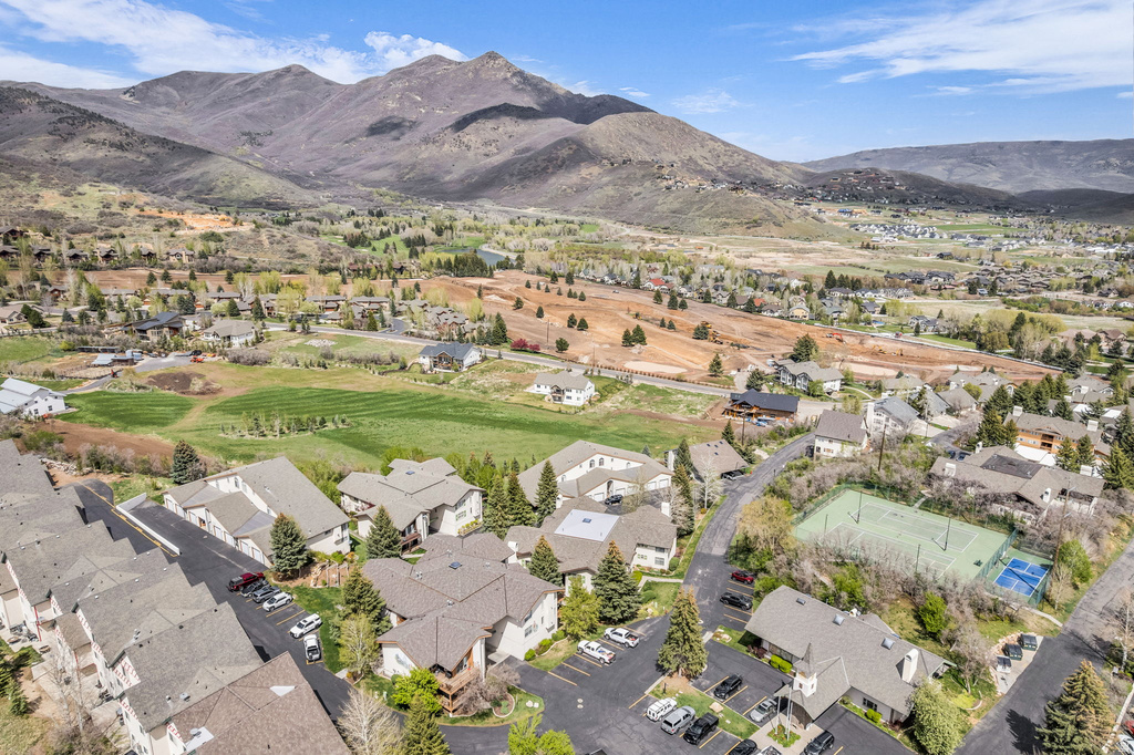 984 URI LN #D-6 Midway, UT 84049