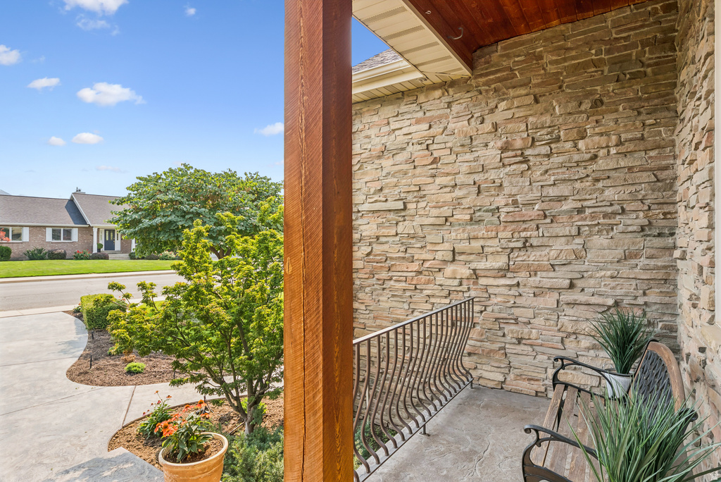 10685 N JERLING DR Highland, UT 84003