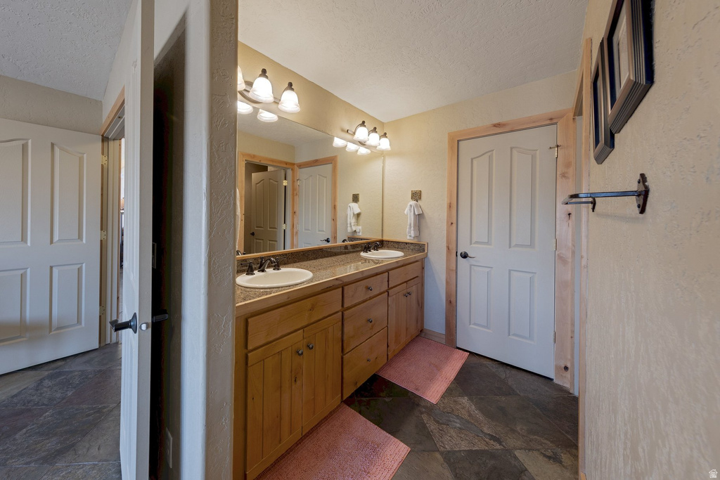 3686 S SPANISH VALLEY. UNIT I-1 DR #I-1 Moab, UT 84532
