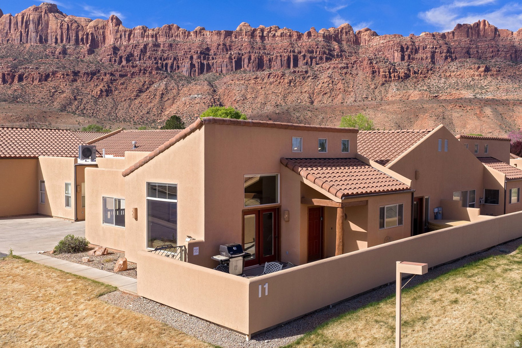 3686 S SPANISH VALLEY. UNIT I-1 DR #I-1 Moab, UT 84532