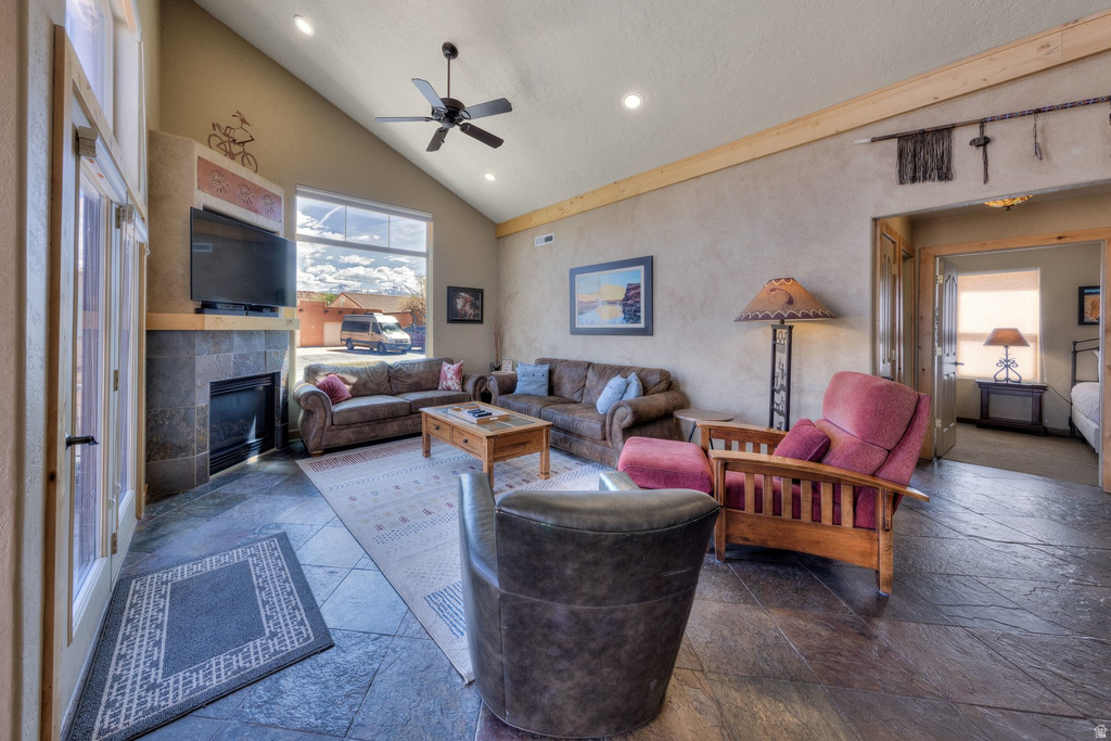 3686 S SPANISH VALLEY. UNIT I-1 DR #I-1 Moab, UT 84532