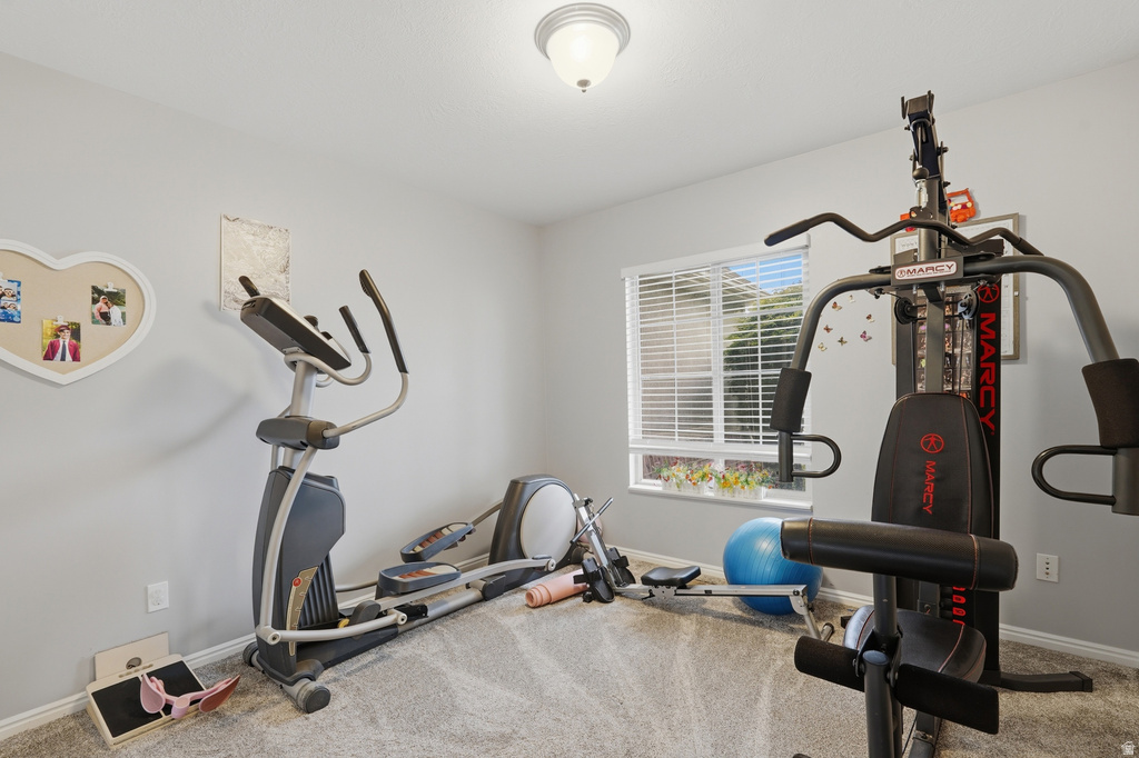 7902 S 2450 E South Weber, UT 84405