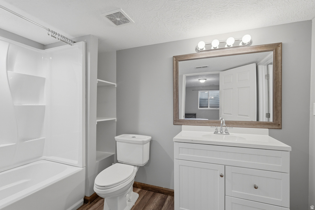 7902 S 2450 E South Weber, UT 84405