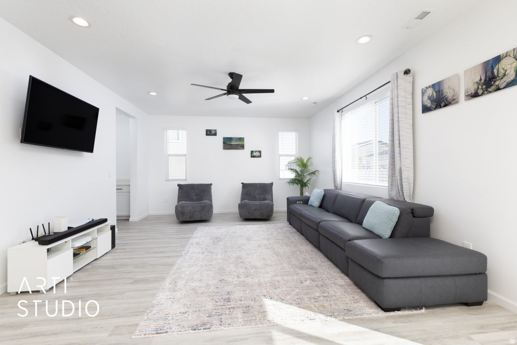 6392 N WILD MARE WAY Lake Point, UT 84074