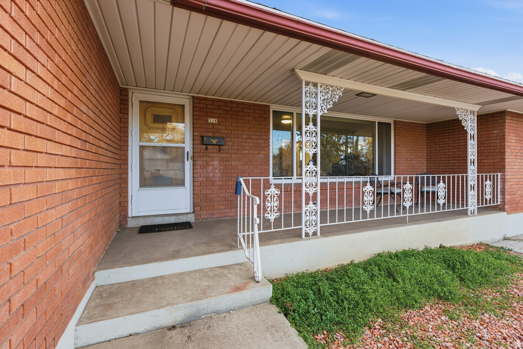 328 E 100 N Clearfield, UT 84015