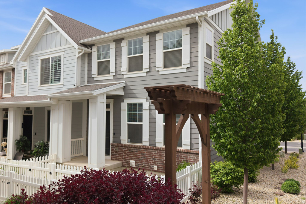 256 E KIRSTEN LN. #142 North Salt Lake, UT 84054