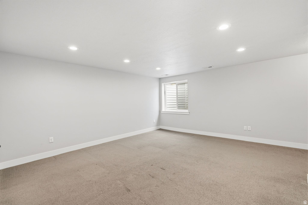 256 E KIRSTEN LN. #142 North Salt Lake, UT 84054