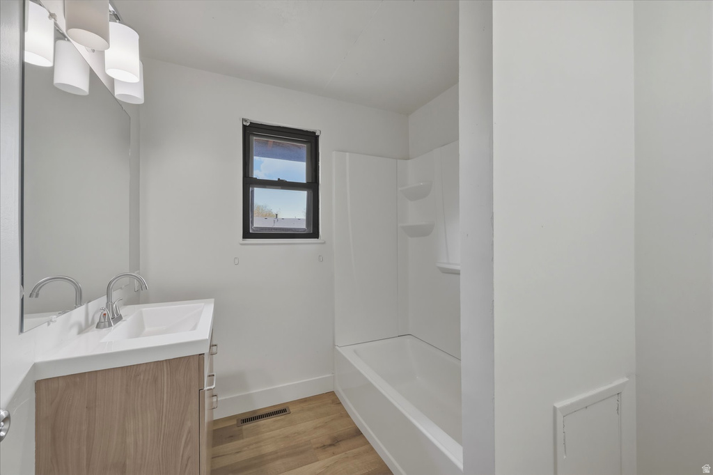 207 W 1300 N Sunset, UT 84015